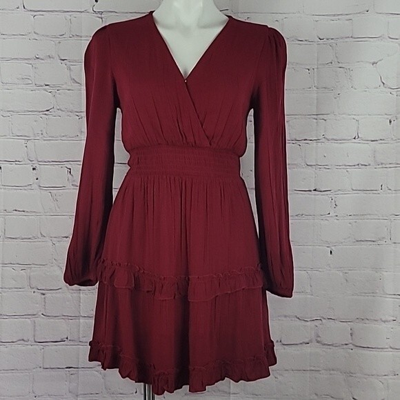 Altar'd State Ruby Red Long Sleeve Dress w elasticized waist & wrists Size small - Picture 1 of 11